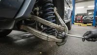 ベンツGクラス足回りコトコト異音は故障なの？原因と修理費の最適解は？