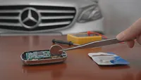ベンツEクラススマートキー反応しない電池が原因なの？交換しても直らない理由は？