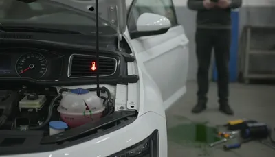 VWポロクーラント警告灯漏れ修理代はいくら？放置は危険なの？