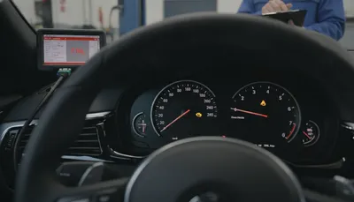 BMW5シリーズエンジン警告灯無視で車検は通るの？OBD検査時代の結論は？